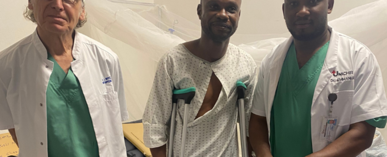 UNICHIR - Orthopedische patient en dokters UNICHIR 800 x 600